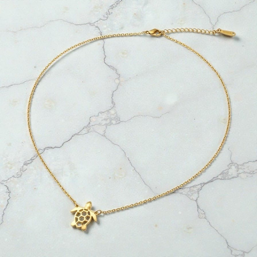 Sea Turtle Pendant Hiding Bella