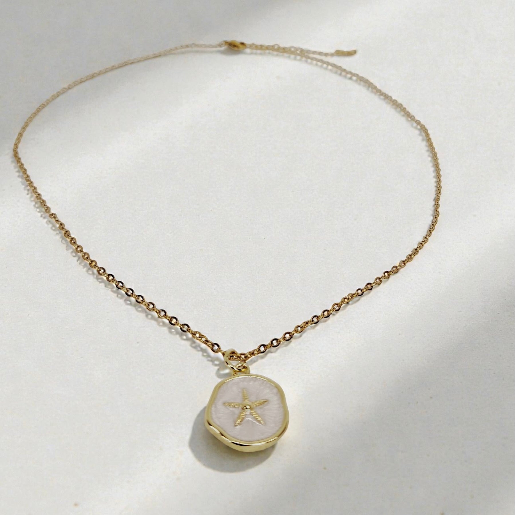Starfish Sand Pendant Hiding Bella