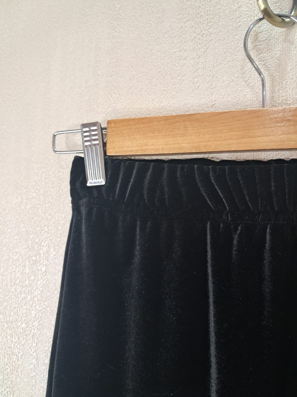 Tube Skirt Velvet Black Hiding Bella