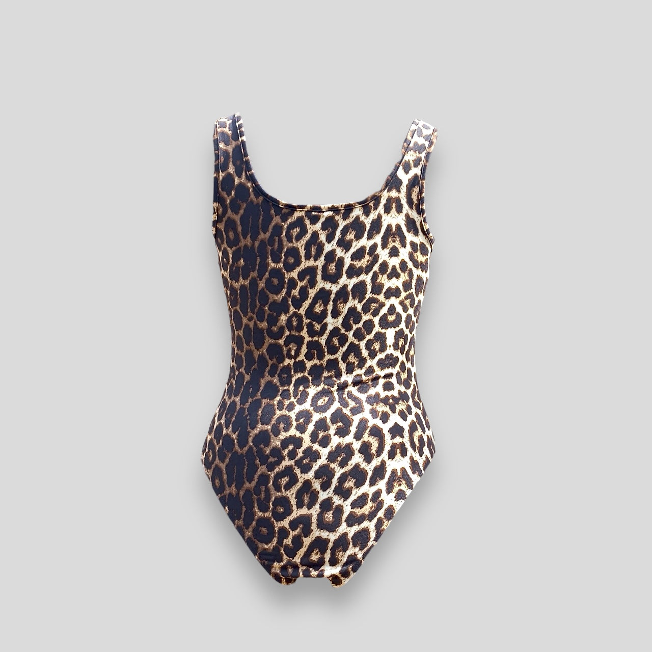 One Piece Leopard Hiding Bella