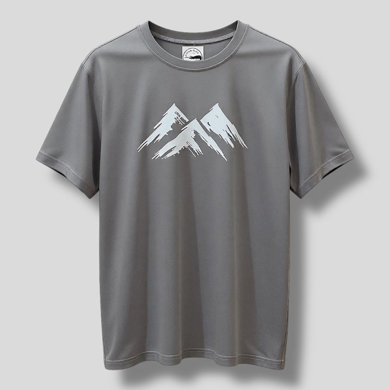 Mountain Tee Grey Hiding Bella