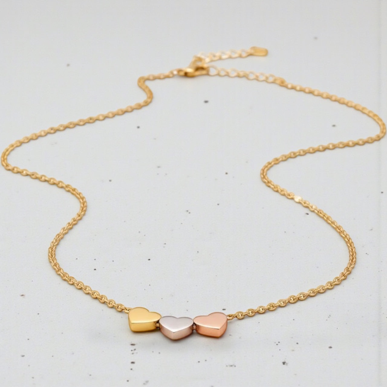 Three Hearts Pendant Hiding Bella