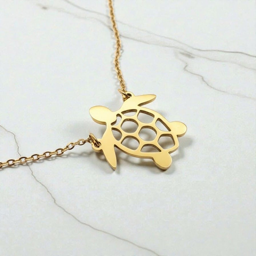 Sea Turtle Pendant Hiding Bella
