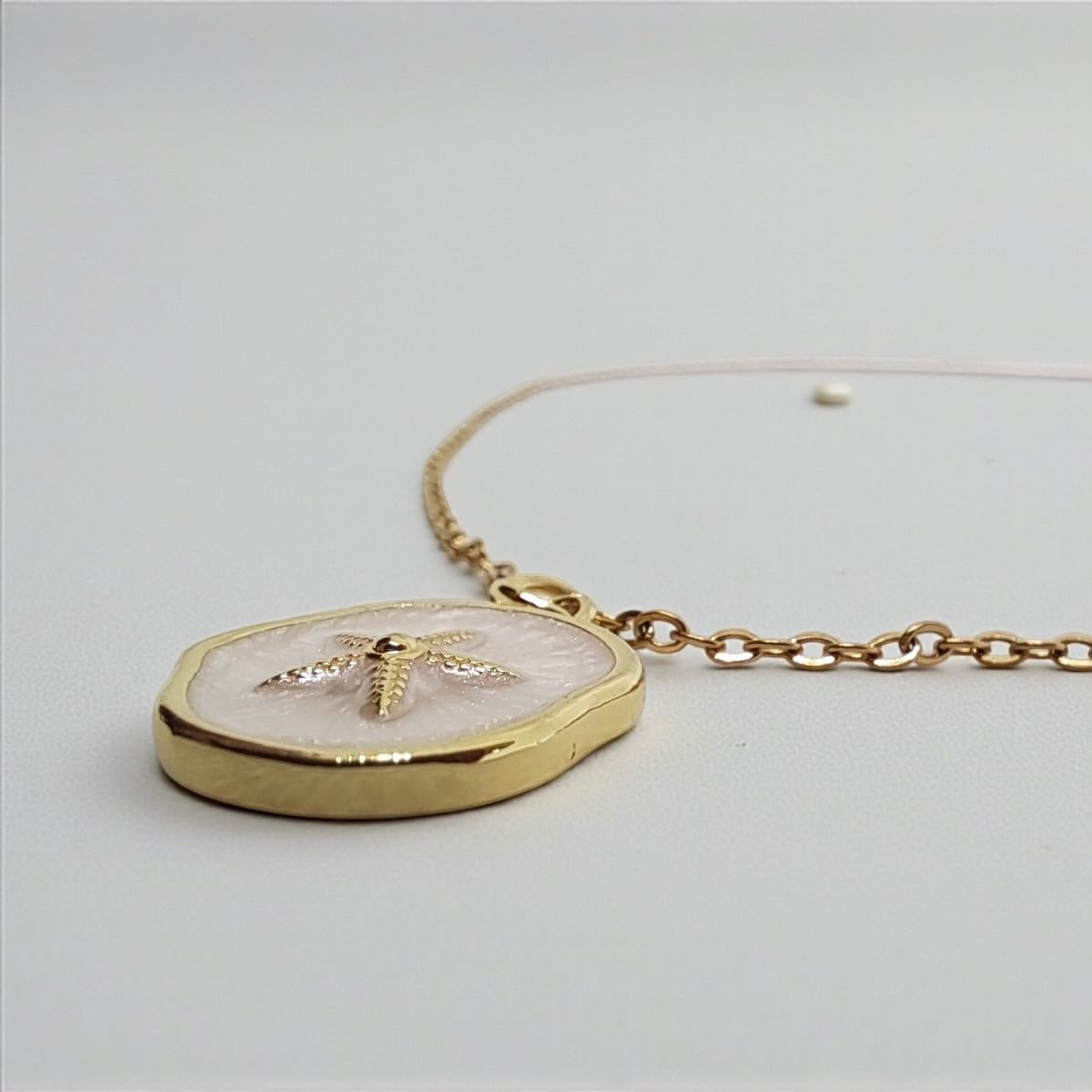 Starfish Sand Pendant Hiding Bella